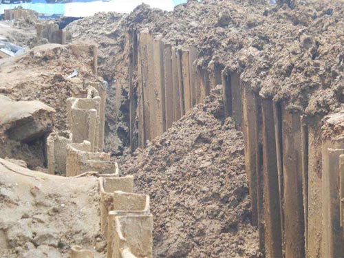 鋼板樁施工水陸圍堰 鋼板樁施工水陸圍堰